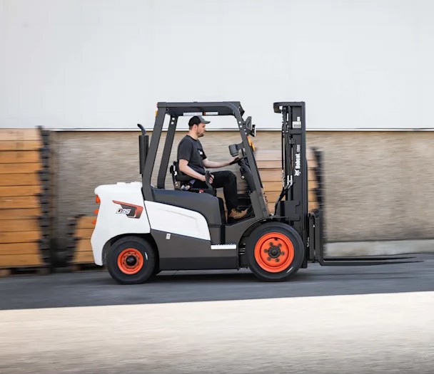 Quel chariot élévateur choisir selon votre activité