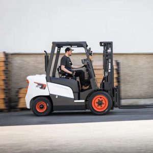 Quel chariot élévateur choisir selon votre activité